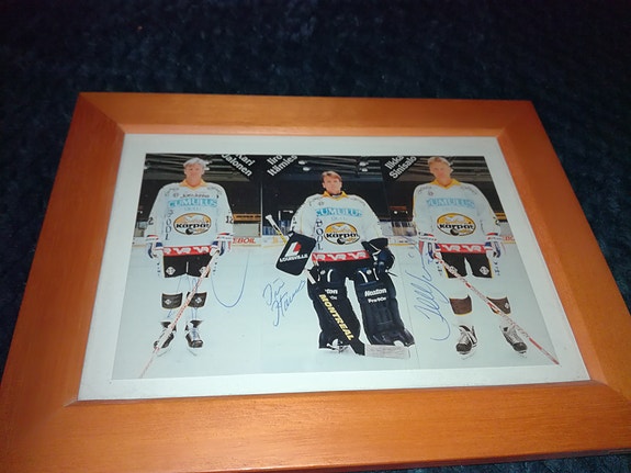 Oulun Kärpät taulu nimmareilla
