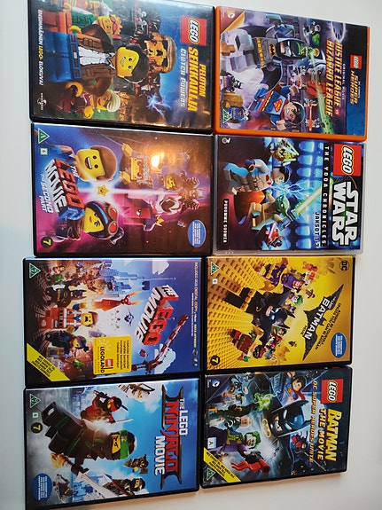 Jätti setti Lego elokuvia