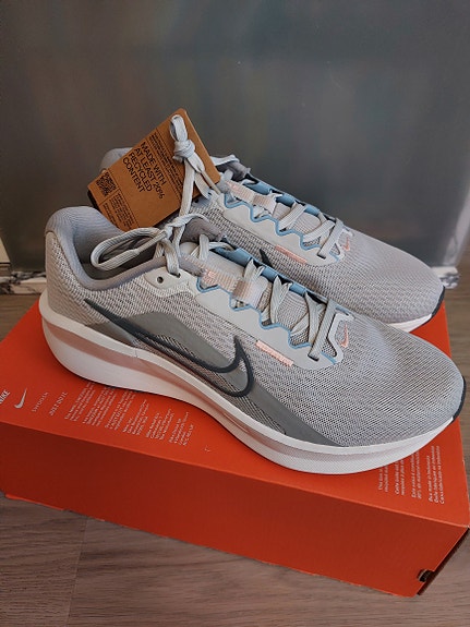 Naisten Nike lenkkarit
