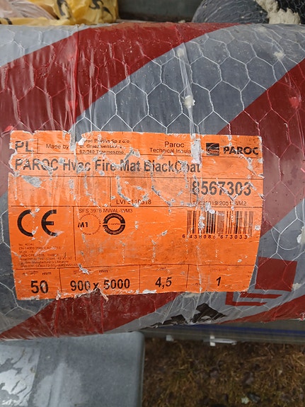 Paroc palovillaa.