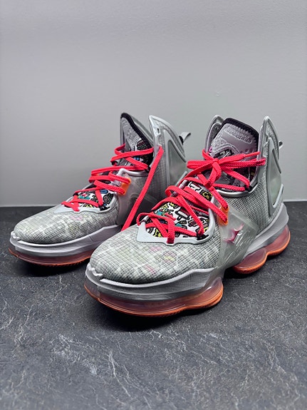 Nike LeBron 19 "Fast Food" Eu42.5
