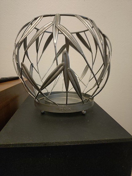 Pentik kynttelikkö
