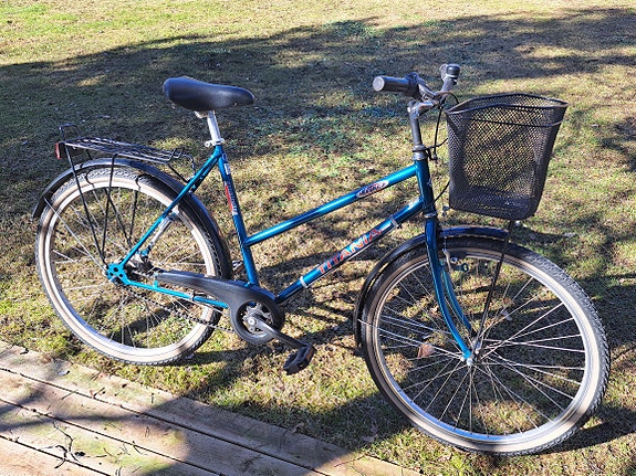 Helkama 26" 7 vaiht. naistenpyörä