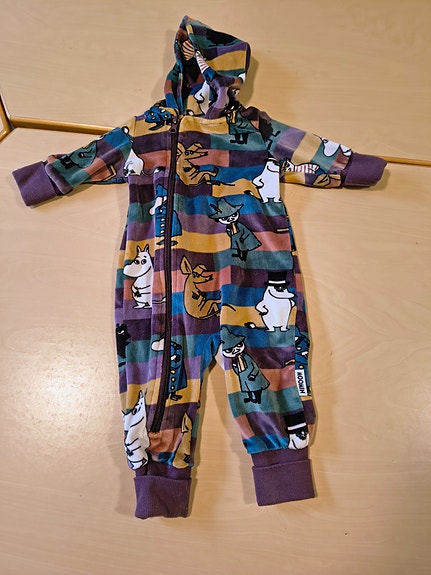 Muumi jumpsuit koko 62