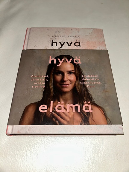 Hyvä elämä kirja