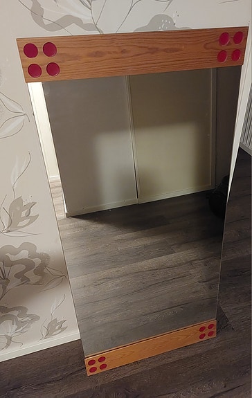 Peili, Mäkisen Kuvastin Oy