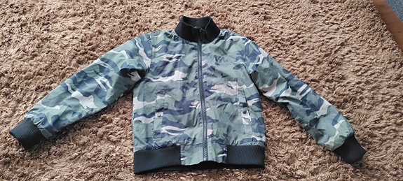 Wrap tuulitakki kokoa 122-128