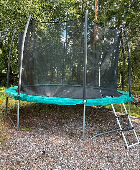Trampoliini 3,6m suojaverkolla