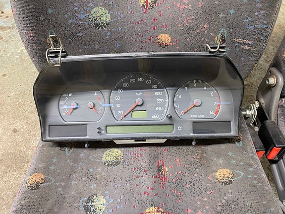 Volvo v70 mk1 mittaristo