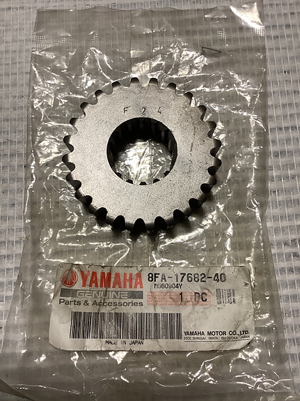 8FA-17682-40 Ketjuratas YAMAHA RS VECTOR,Apex,Venture