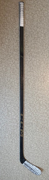 CCM Ghost jääkiekkomaila 75 flex left grip P28
