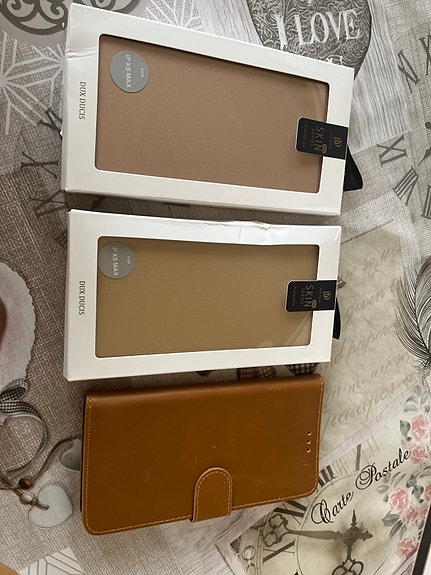 Apple puhelimen kuoret