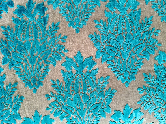 Sametti/silkki iso tyyny
