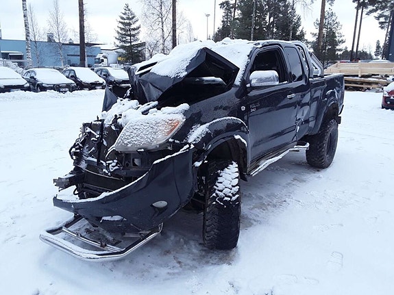 Toyota Hilux 2008 varaosina