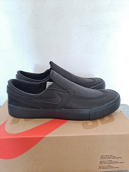 Nike Zoom Janoski nahkaiset slip on kengät