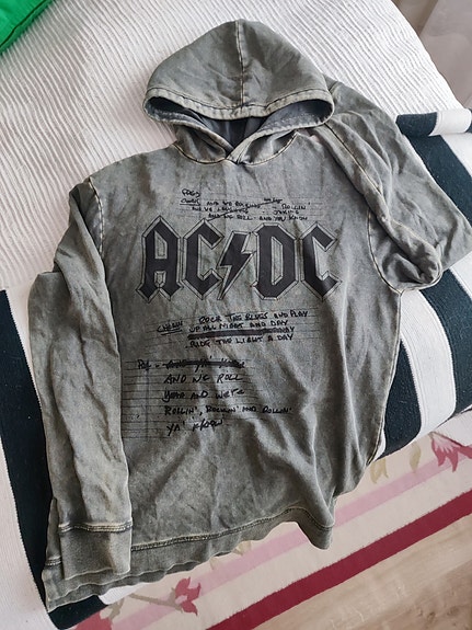 AC/DC huppari nuorelle