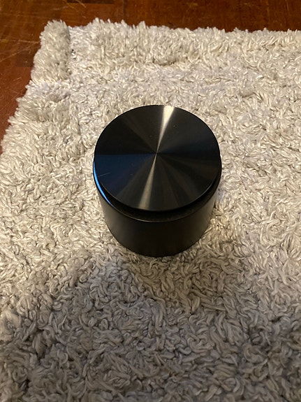 JBL kannettava kaiutin musta