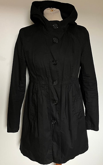 H&M Divided musta naisellinen takki kevättakki