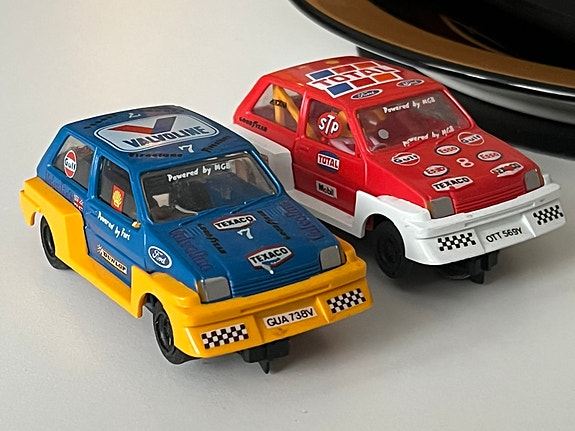 Scalextric autorata-autot MG Metrot 2 kpl