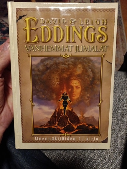 David & Leigh Eddings Vanhemmat jumalat kirja suomenkielinen fantasia