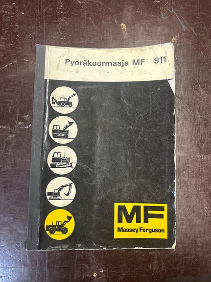 Massey Ferguson MF 911 pyöräkuormaaja käyttöohjekirja