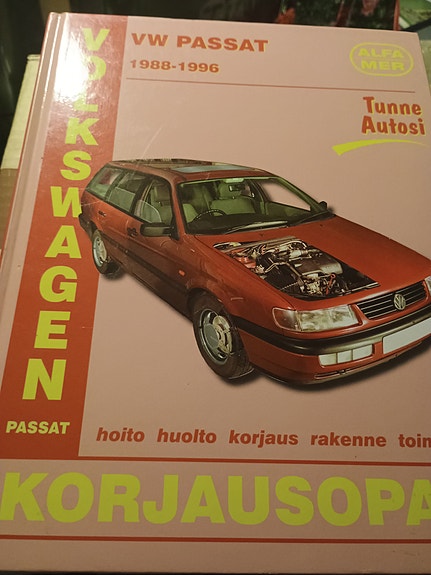 VW Passat korjausopas 1988-1996