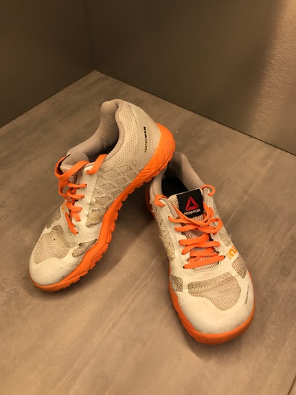 Reebok Crossfit valko-oranssit sisäpelikengät koko 36