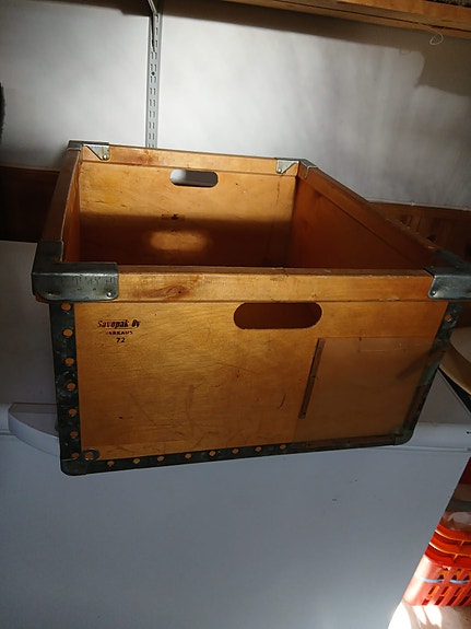 Vanha puulaatikko