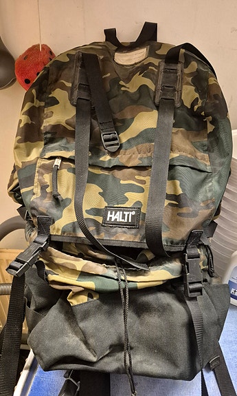 Halti reppu camo-kuvio