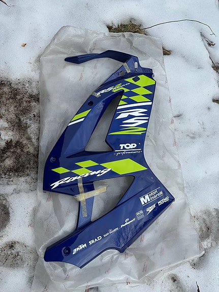 Rieju RS2 Pro sivukate
