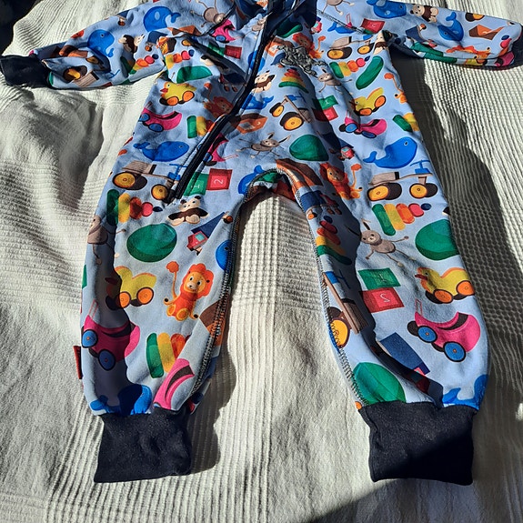 Product image 2 of 6