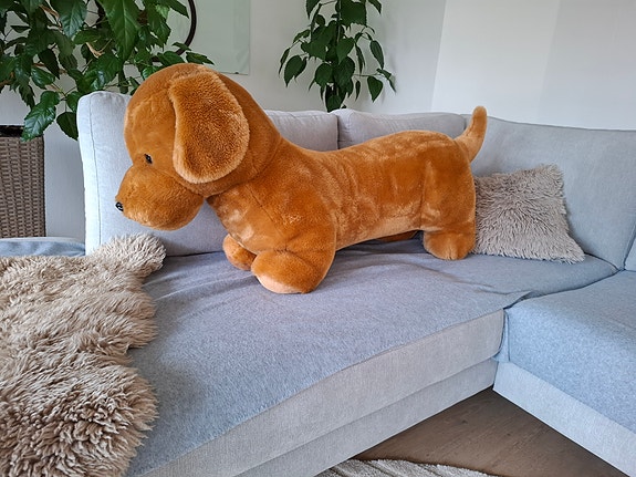 Iso koira pehmolelu