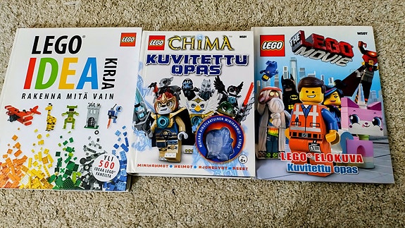 Kolme lego kirjaa