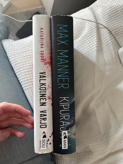 Max Manner Kipuraja ja Katariina Souri Valkoinen varjo kovakantiset kirjat
