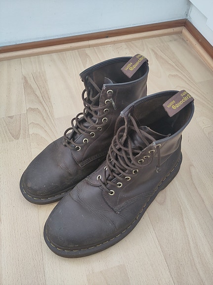 Dr martens ruskeat kengät