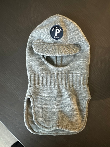 Polarn O. Pyret vauvan kypärämyssy harmaa unisex koko 44-46