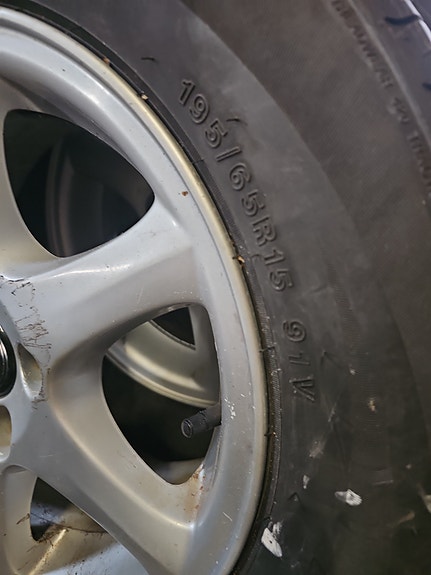 Volvo originelli vanteet ja kumit 15