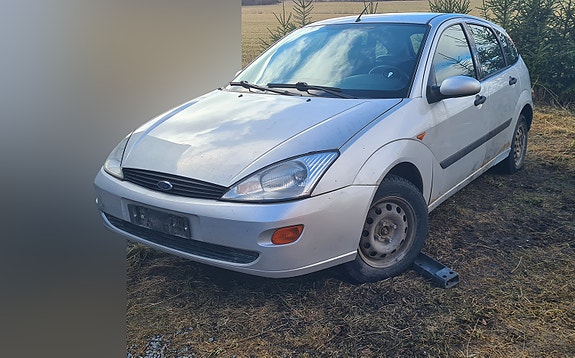 Ford Focus 1.4 16V 2000 Vm
