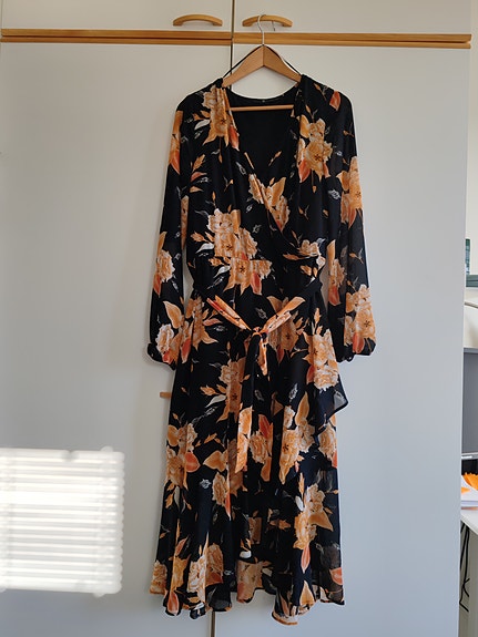 Kukallinen mekko