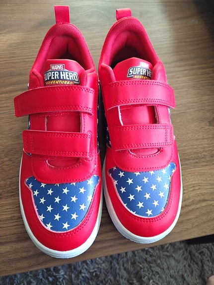 Adidas Marvel Captain America