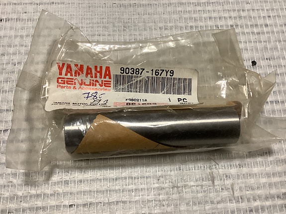 90387-167Y9 takatukivarren holkki YAMAHA YZ125,YZ250,WR250