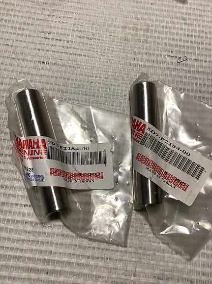 5D7-F2184-00 holkki YAMAHA YZF-R125,MT125,MTM125,