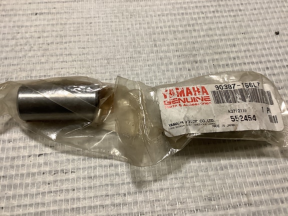 90387-166L7 holkki YAMAHA XC125/Riva125 Skootterit