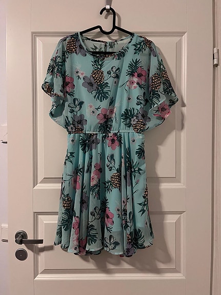 Mekko tytöille