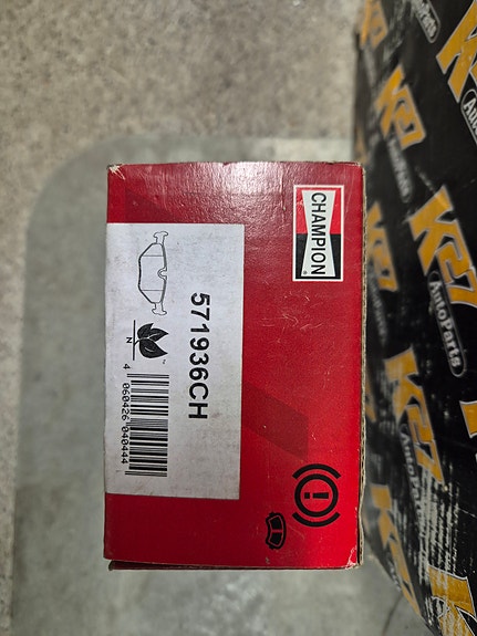 Bmw e39 uudet takajarrulevyt ja palat