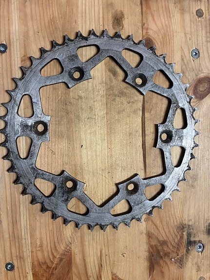 Husqvarna takaratas