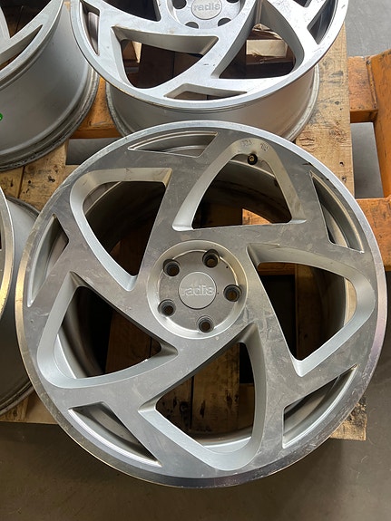 Product image 2 of 9