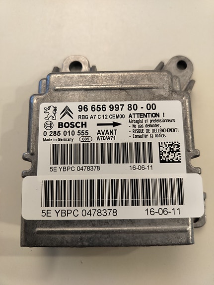 Peugeot ohjainyksikkö Bosch 96 656 997 80