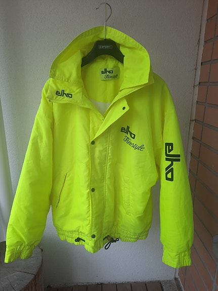 Elho over-sized neon keltainen talvitakki. M