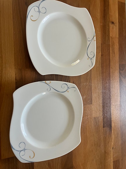 Fyrklövern Victoria-lautaset (22cm)